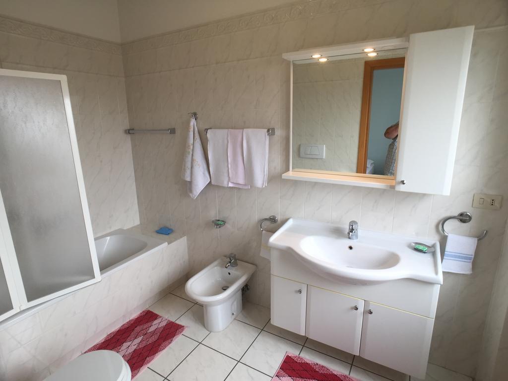 Casa Religiosa Per Ferie Ancelle Del Santuario Hotell Rom Exteriör bild